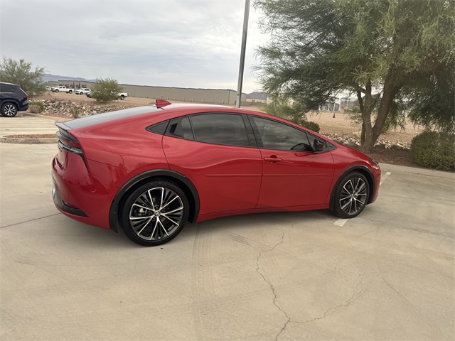 2024 Toyota Prius XLE photo 4