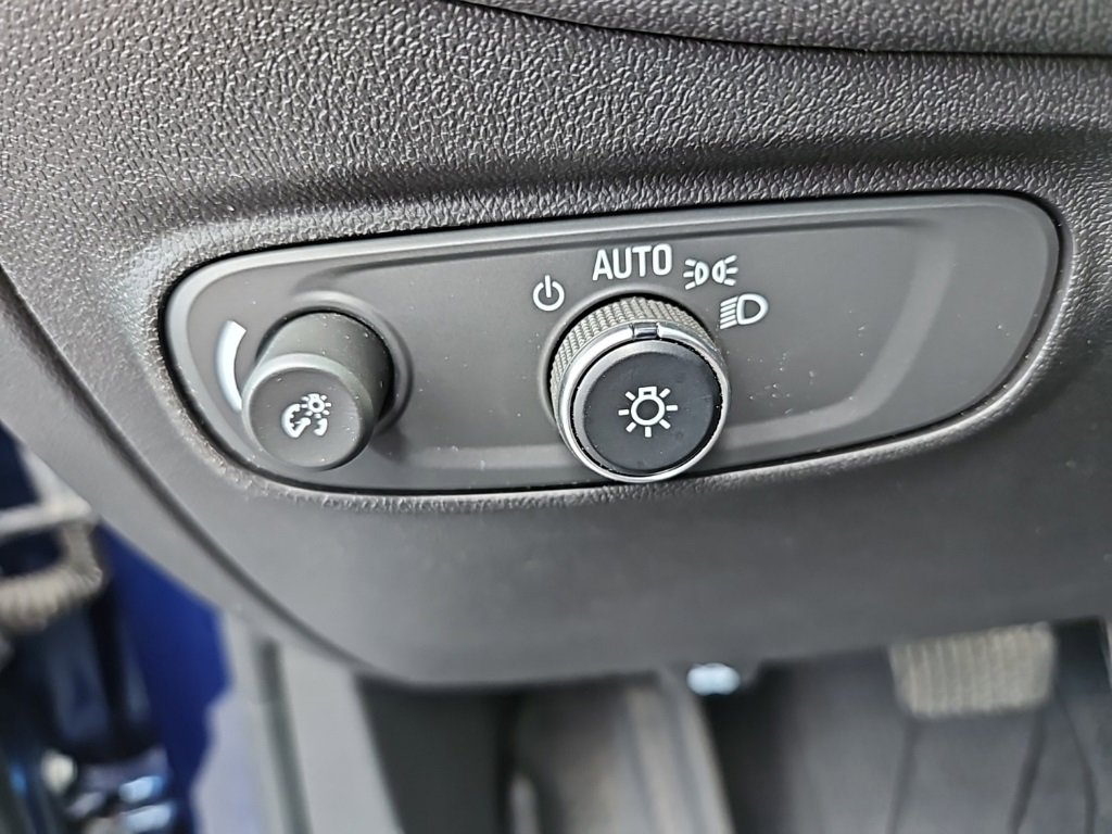2022 Chevrolet Equinox LT photo 12