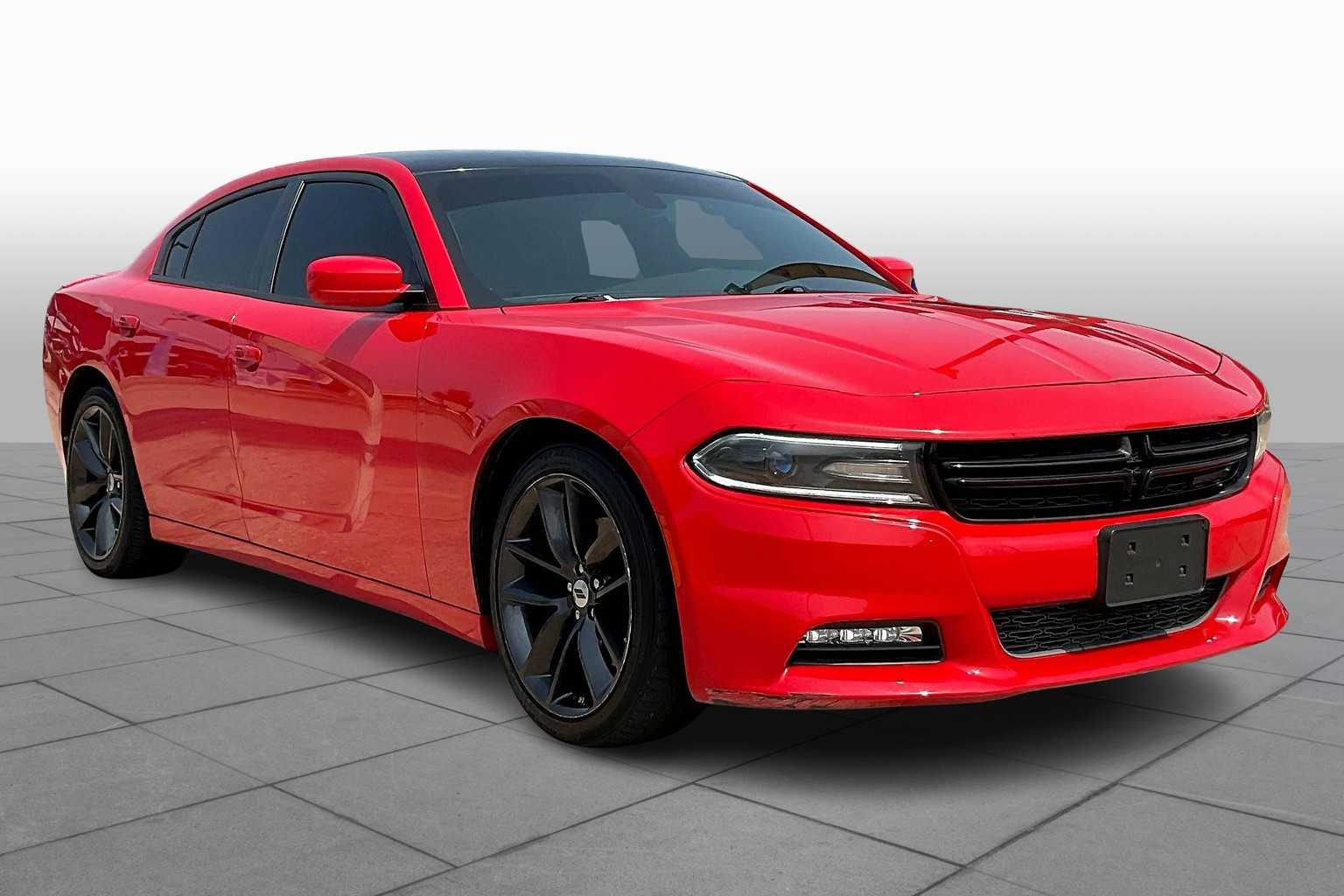 2017 Dodge Charger R/T photo 2