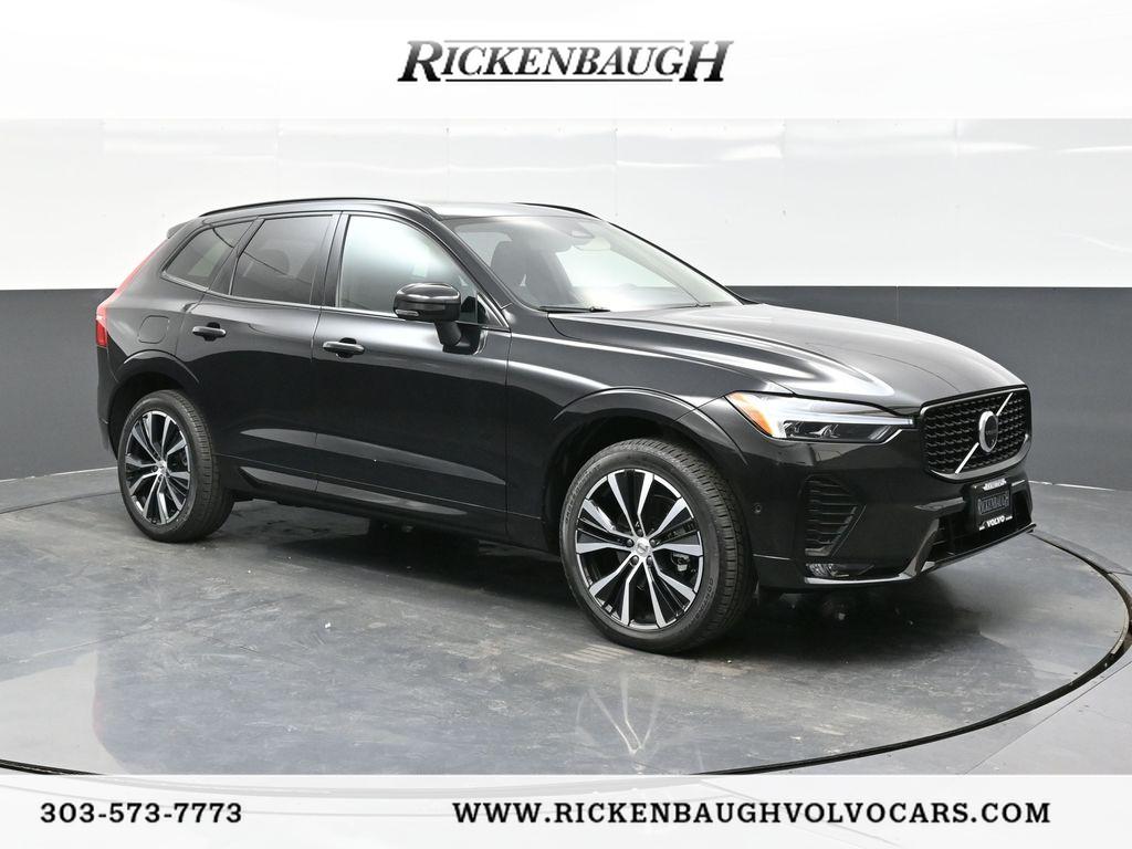 2025 Volvo XC60 Plus's photo