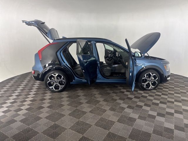2024 Kia Niro Plug-In Hybrid SX photo 13