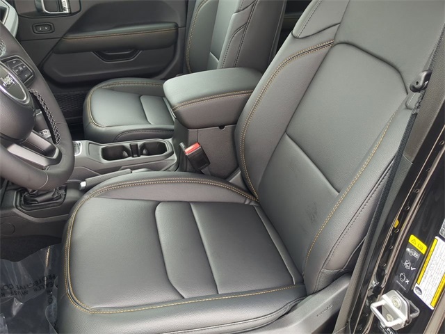 2025 Jeep Gladiator Texas Trail Sport photo 14