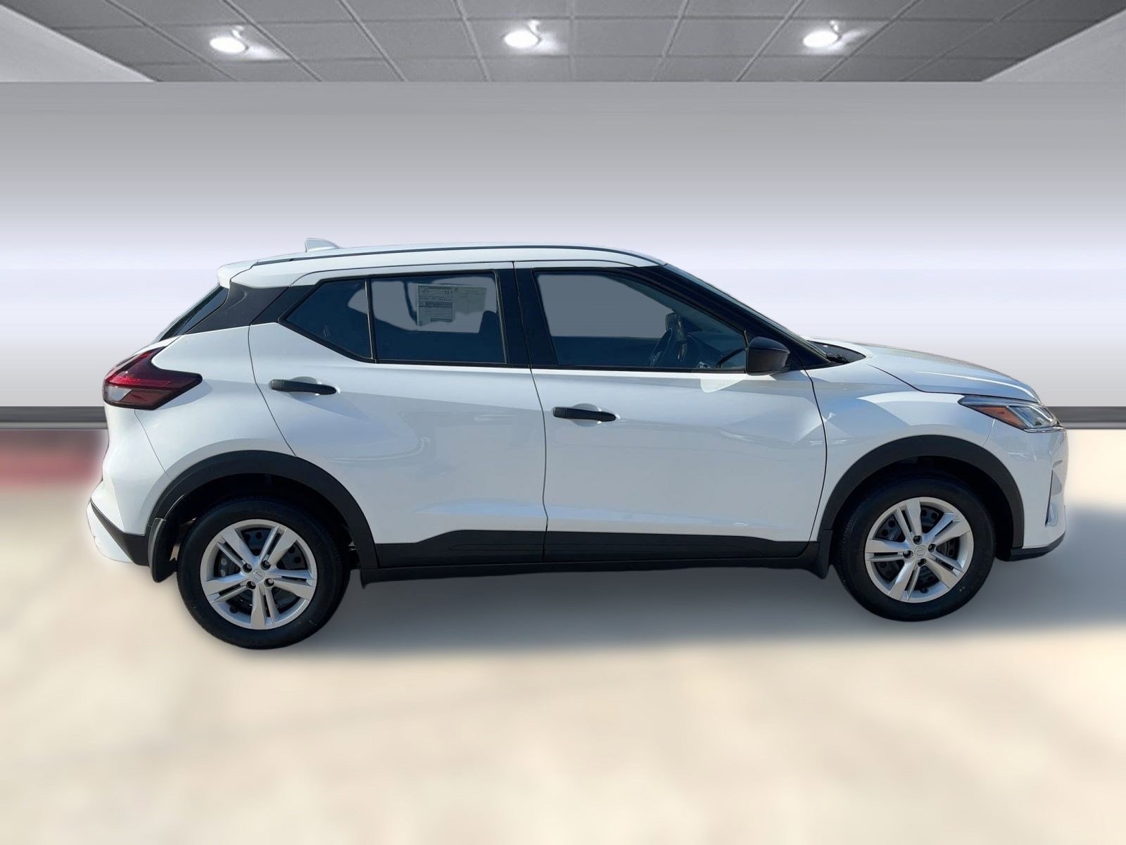 2025 Nissan Kicks Play S photo 8