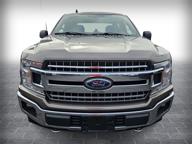 2020 Ford F-150 XLT photo 2