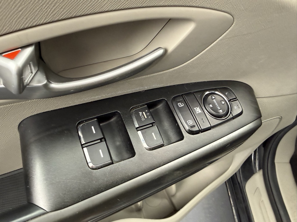 2020 Kia Sedona EX photo 19