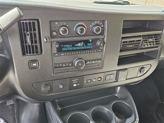 2020 Chevrolet Express 2500 LT Passenger photo 18