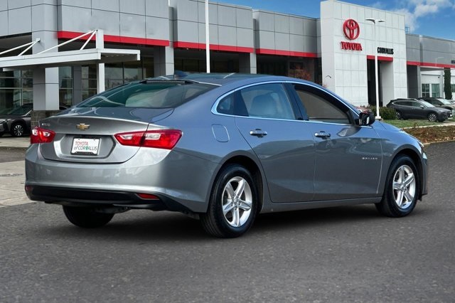 2023 Chevrolet Malibu LS photo 4