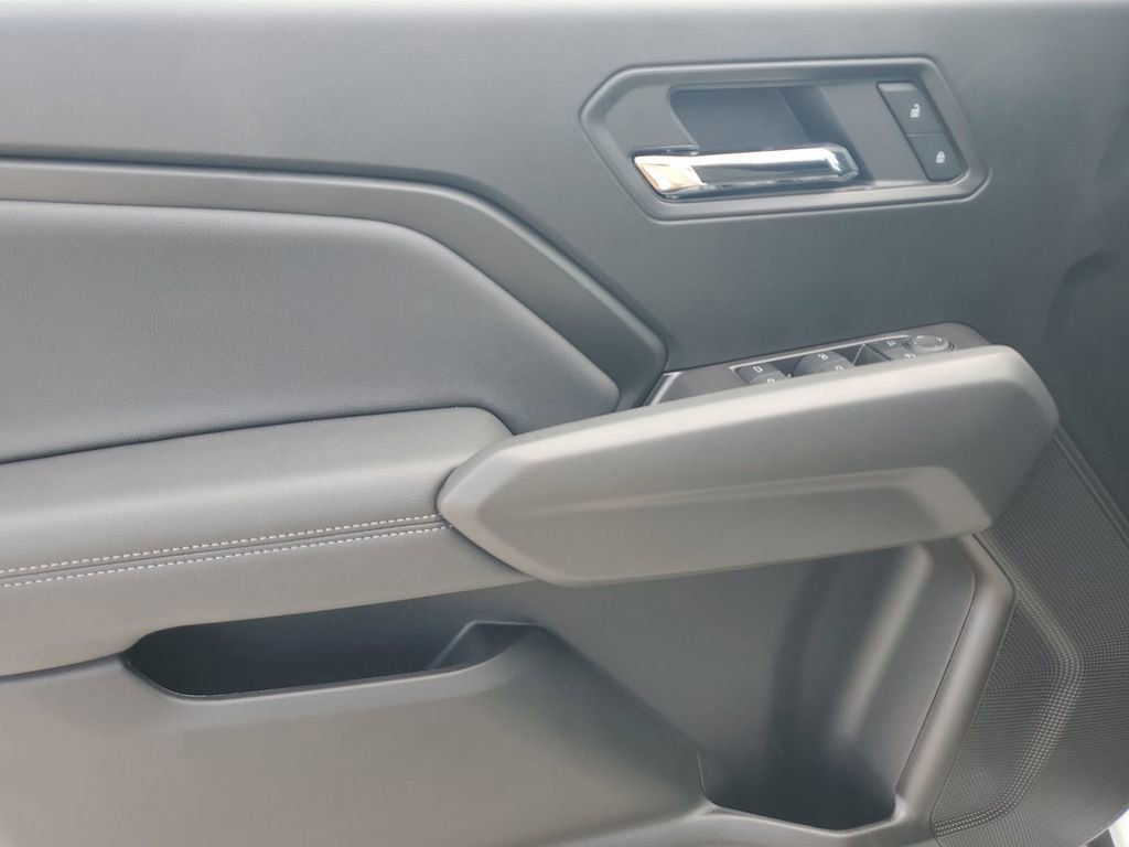 2025 Chevrolet Colorado Work Truck LT photo 39