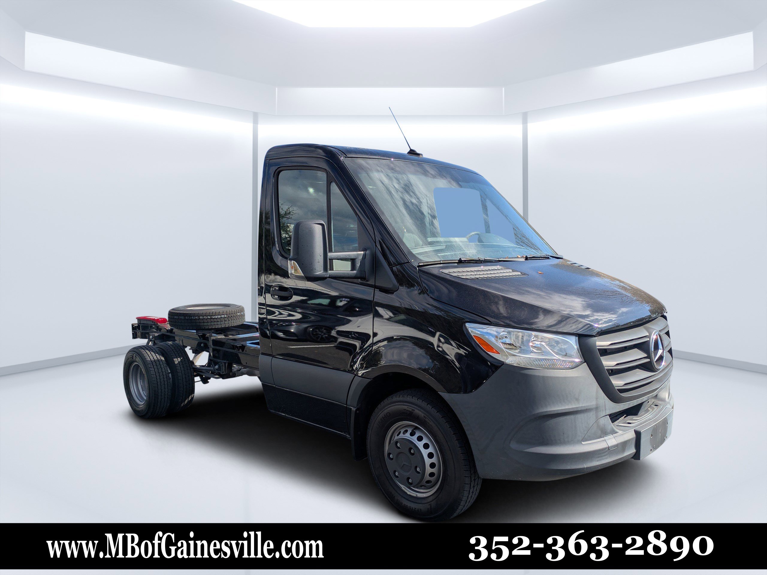 2023 Mercedes-Benz Sprinter Cab Chassis Base's photo