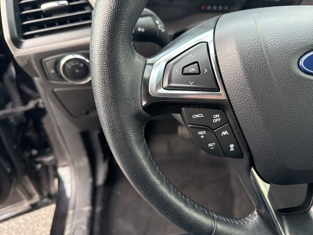2024 Ford Edge SEL photo 21