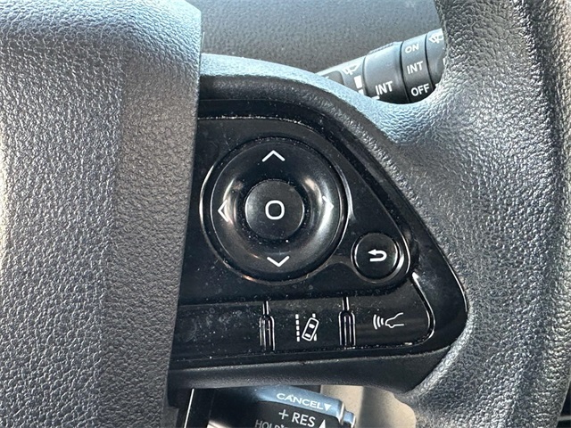 2022 Toyota Prius LE AWD-e photo 23