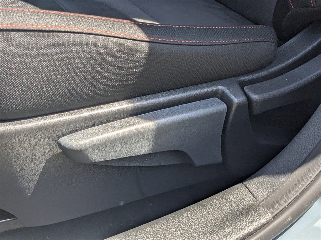 2025 Nissan Sentra SR photo 18