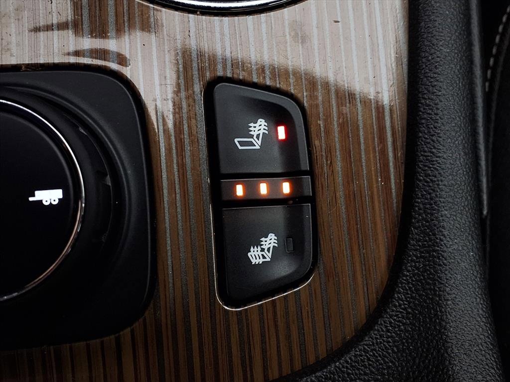 2021 Gmc Acadia SLE photo 3