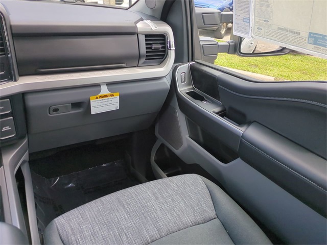 2026 Ford F-350 XLT photo 15