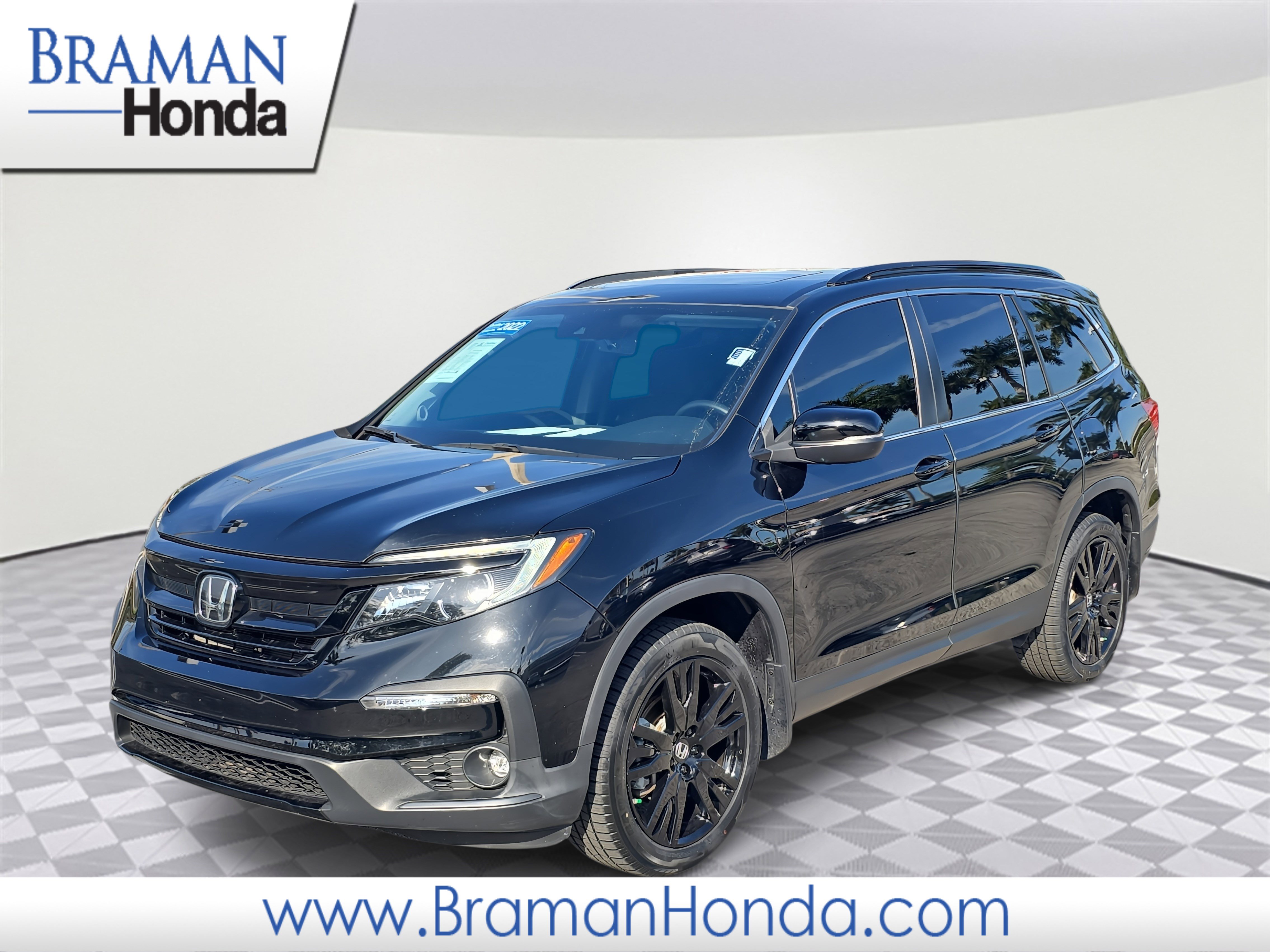 2022 Honda Pilot SE's photo