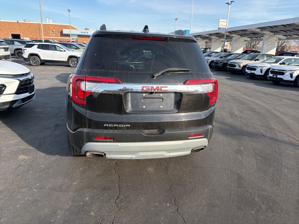 2023 GMC ACADIA - Image 6