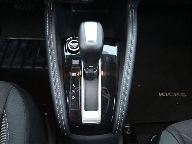 2019 Nissan Kicks SV photo 9