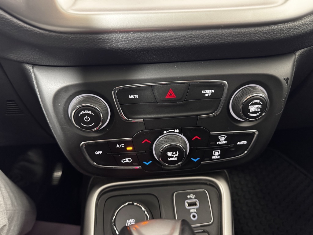 2018 Jeep Compass Latitude photo 16