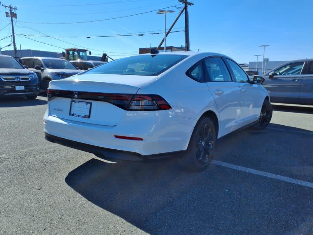 2025 Honda Accord SE photo 3