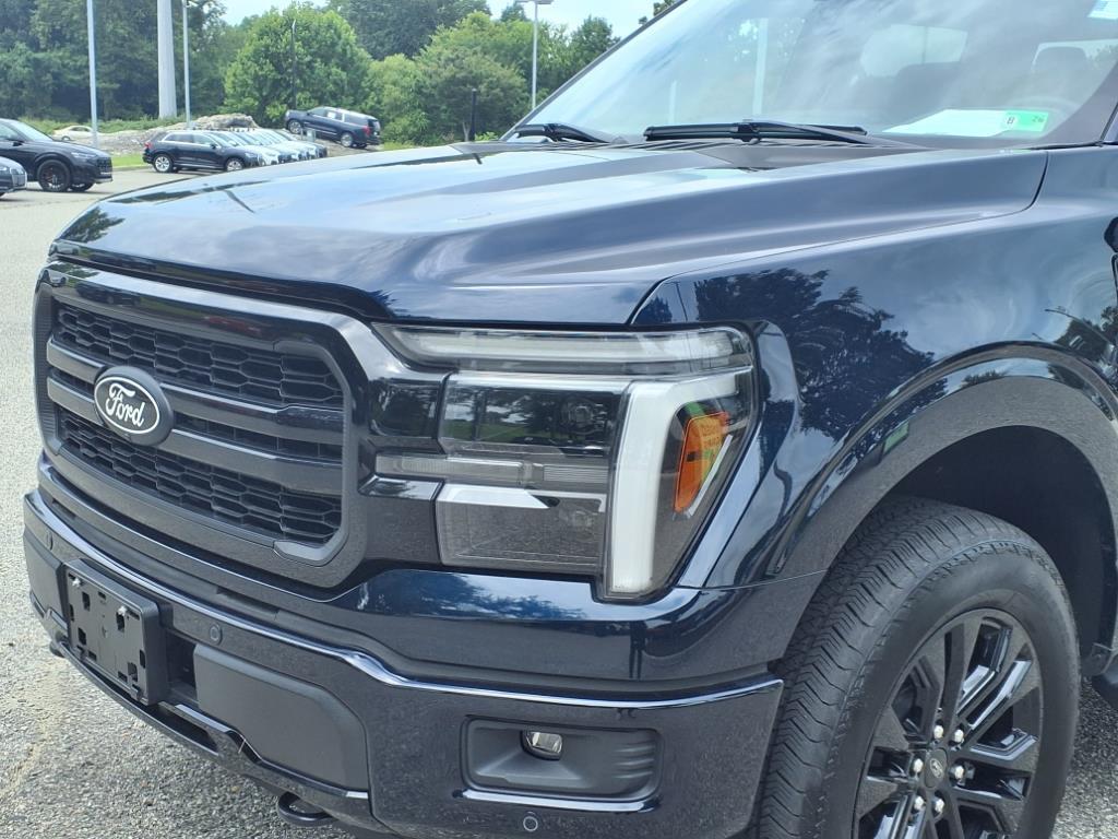 2025 Ford F-150 Lariat photo 3
