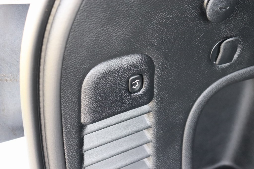 2021 Jeep Grand Cherokee Anniversary Edition photo 12