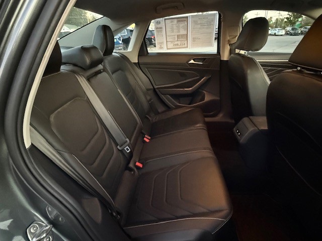 2023 Volkswagen Jetta 1.5T SEL photo 16