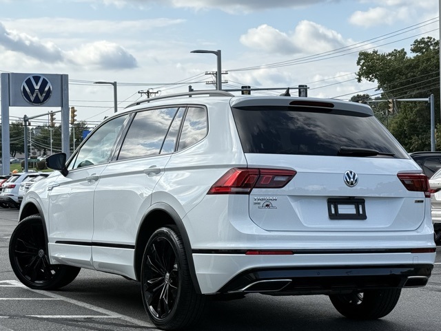 2020 Volkswagen Tiguan SE R-Line Black photo 2