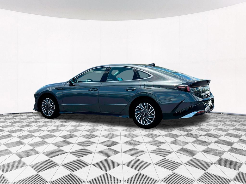 2025 Hyundai Sonata Hybrid SEL photo 4
