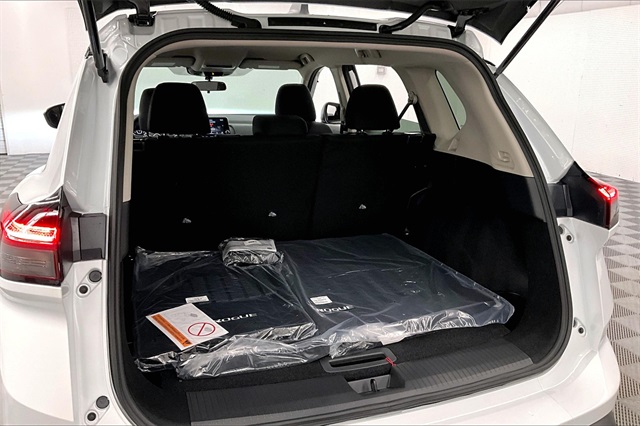 2025 Nissan Rogue S photo 33