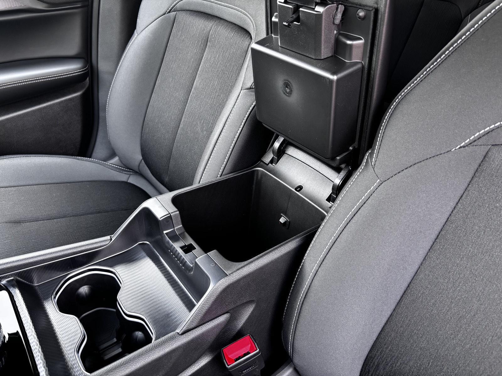 2025 Jeep Grand Cherokee Laredo photo 16
