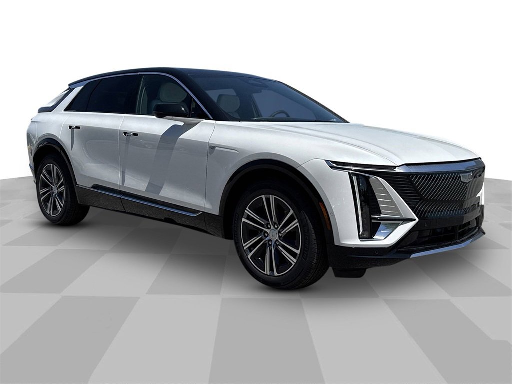 2025 Cadillac Lyriq Luxury photo 2