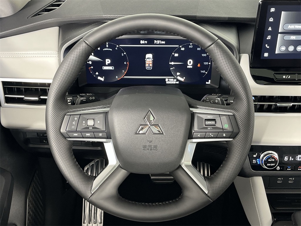 2025 Mitsubishi Outlander PHEV SEL Platinum photo 6