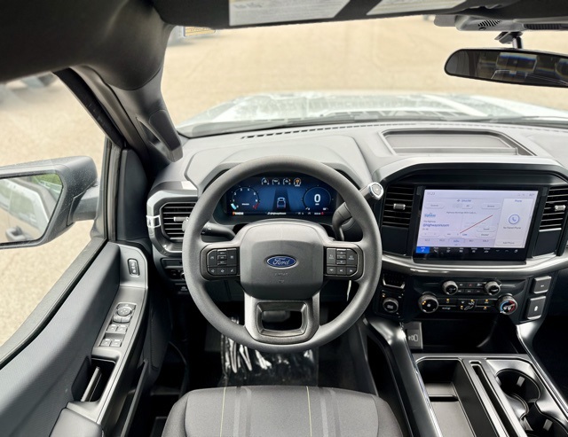 2025 Ford F-150 STX photo 19