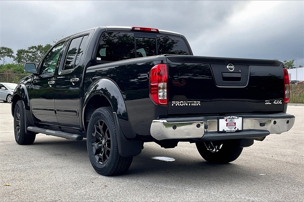 2019 Nissan Frontier SL photo 9