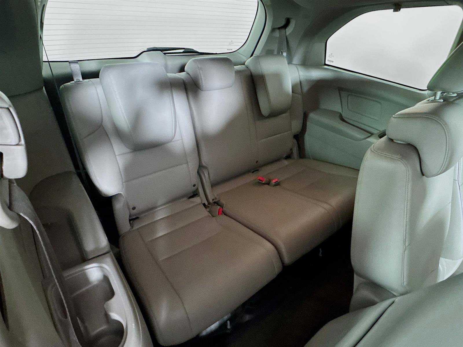 2016 Honda Odyssey EX-L photo 25