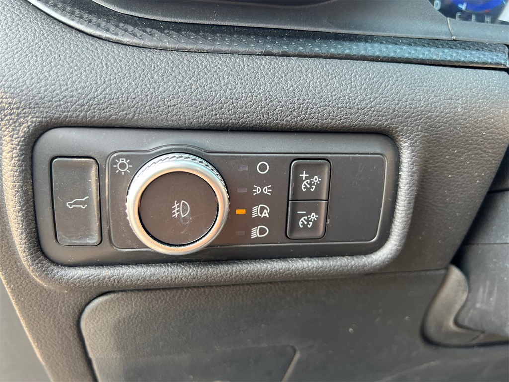 2022 Ford Explorer ST photo 13