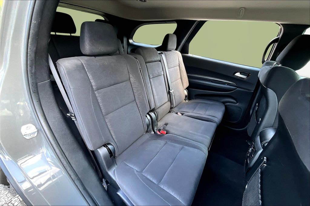 2021 Dodge Durango SXT photo 13