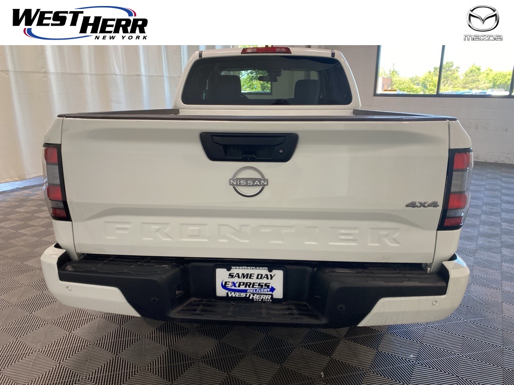2025 Nissan Frontier SV photo 7