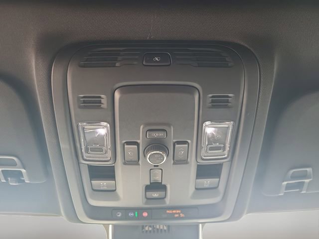 2025 Chevrolet Tahoe Premier photo 17