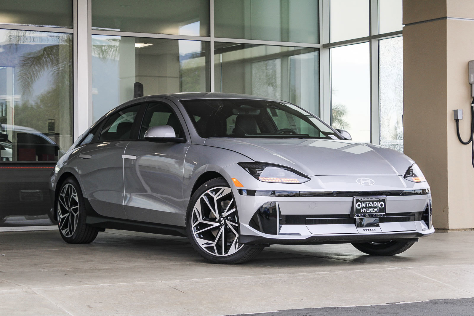 New 2025 Curated Silver Hyundai SEL image 2