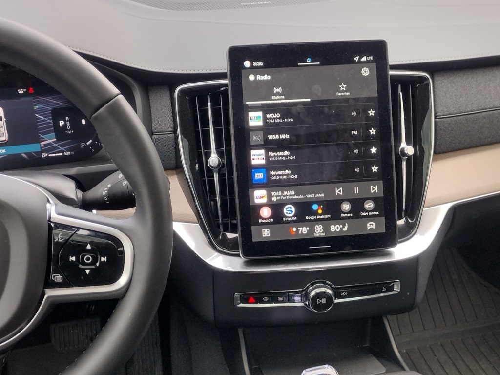 2026 VOLVO XC90 - Image 21