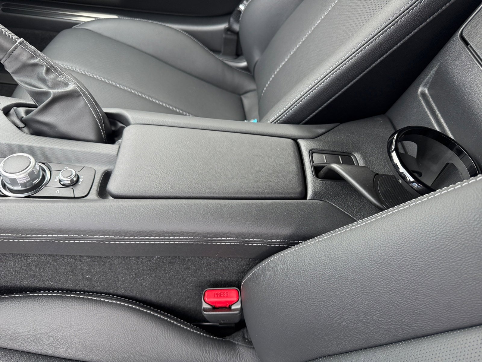 2025 Mazda MX-5 Miata Miata Grand Touring photo 14
