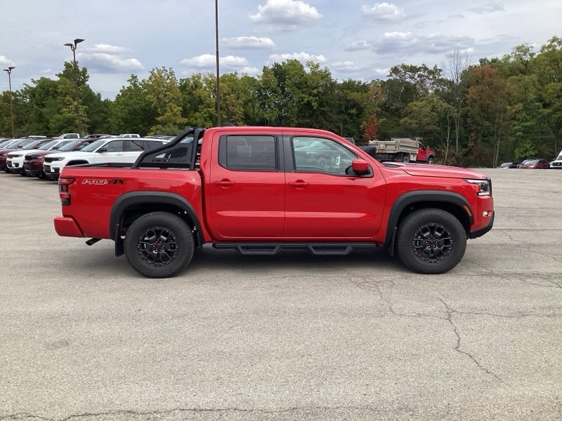 2024 Nissan Frontier PRO-4X Crew Cab photo 6