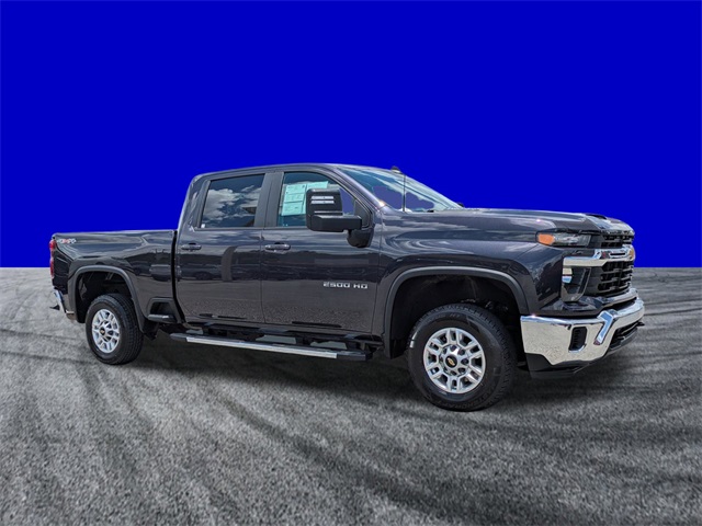 2024 Chevrolet Silverado 2500HD LT photo 2