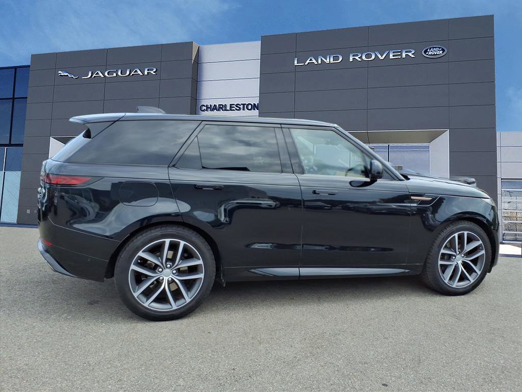 2023 Land Rover Range Rover Sport SE photo 2