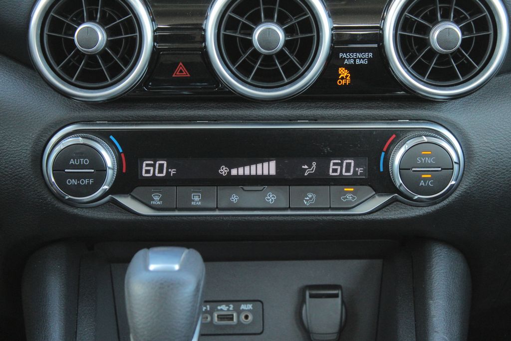 2021 Nissan Sentra SV photo 16