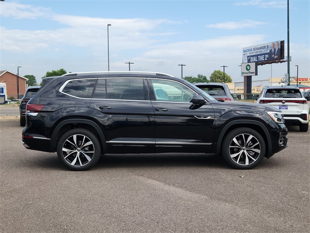 2025 Volkswagen Atlas SEL Premium R-Line photo 2