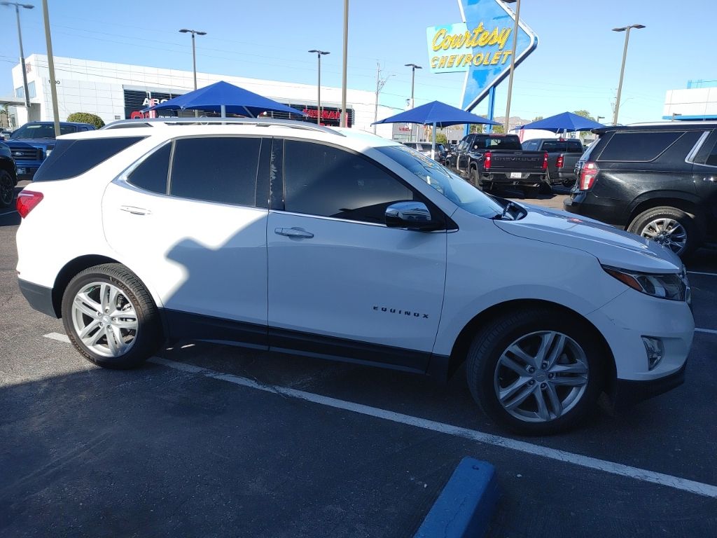 2019 Chevrolet Equinox Premier photo 2