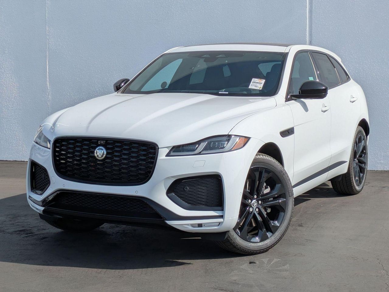 2026 Jaguar F-Pace R-Dynamic S's photo
