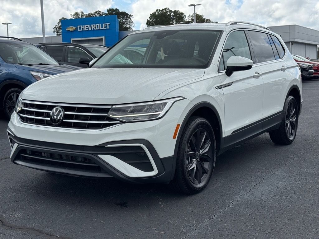 2024 Volkswagen Tiguan SE Wolfsburg Edition photo 4